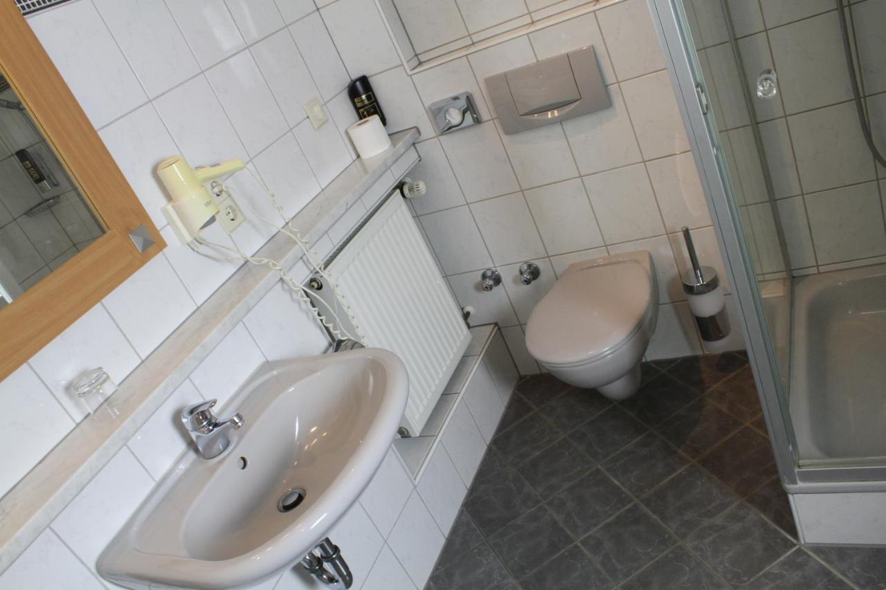 Gasthof Pension Zum Goldenen Hirschen Burgbernheim Екстериор снимка