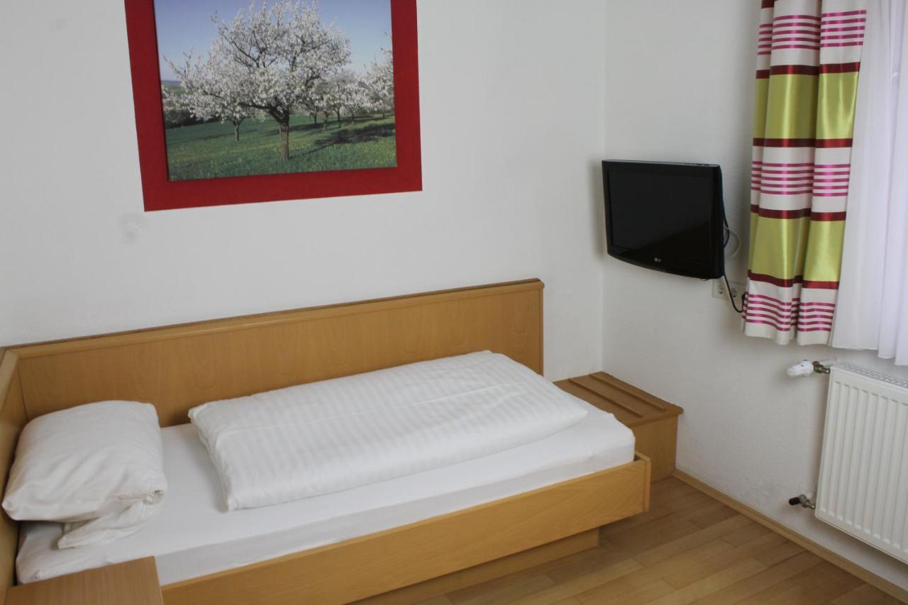 Gasthof Pension Zum Goldenen Hirschen Burgbernheim Екстериор снимка